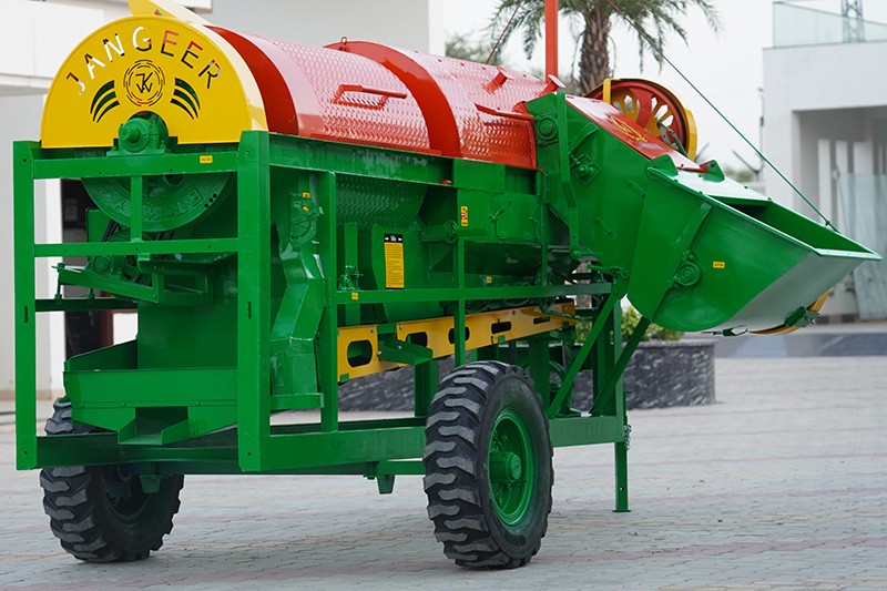 Jangeer Paddy Thresher