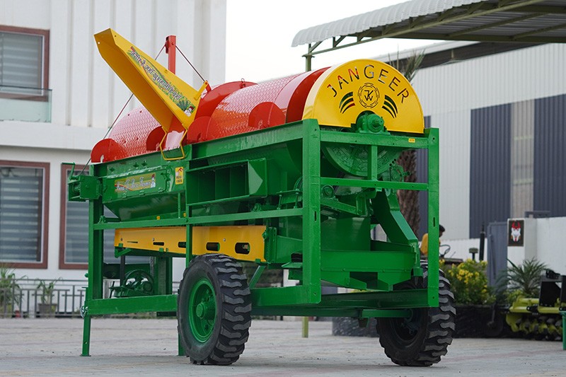 Jangeer Paddy Thresher