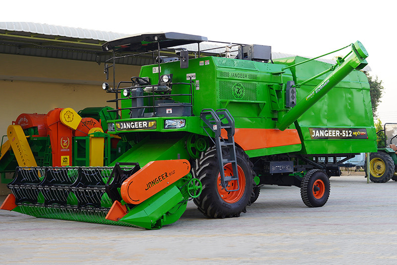 Combine Harvester - 512